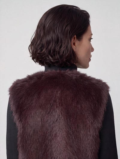 s.Oliver BLACK LABEL Webpelzjacke mit breitem Reverskragen Bordeaux 3