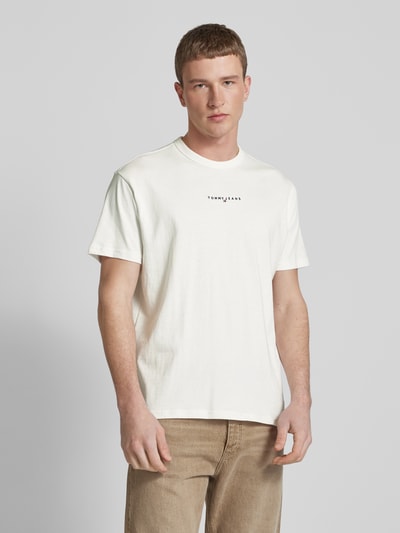 Tommy Jeans T-shirt z wyhaftowanym logo Złamany biały 4