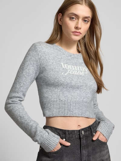 Tommy Jeans Cropped Strickpullover mit Label-Print Mittelgrau 3