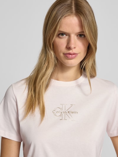 Calvin Klein Jeans T-Shirt mit Label-Print Hellrosa 3