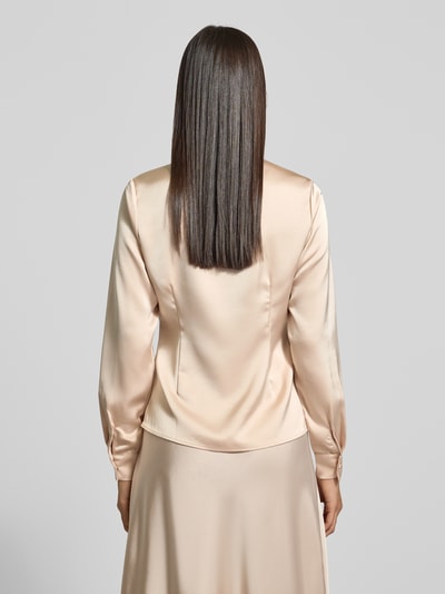 Neo Noir Regular Fit Wickelbluse aus Satin Modell 'Petris' Beige 5