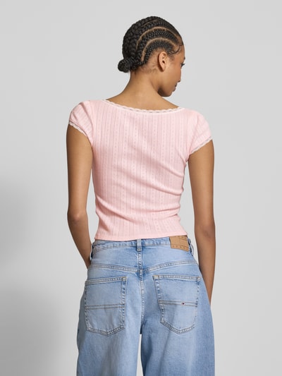 Tommy Jeans T-Shirt in Strick-Optik Modell 'POINTELLE' Rosa 5