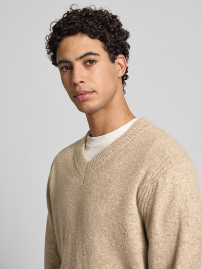 Only & Sons Relaxed Fit Strickpullover mit V-Ausschnitt Modell 'MOVE' Beige 3