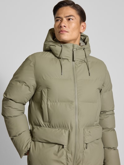 RAINS Steppjacke mit Zweiwege-Reißverschluss Schilf 3