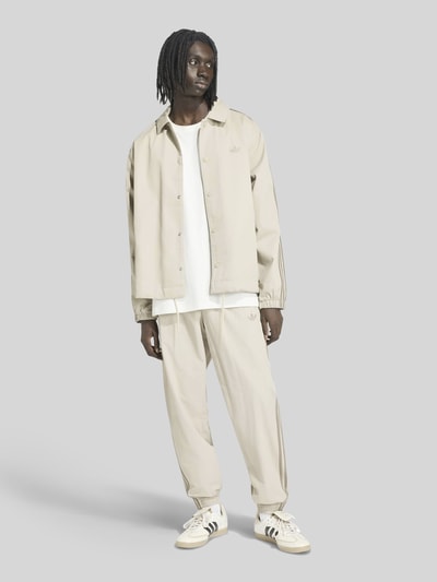 adidas Originals Loose Fit T-Shirt aus reiner Baumwolle Offwhite 1