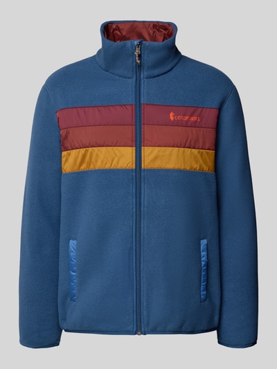 Produktfoto, Herren Jacke mit Stehkragen Modell 'Teca' von Cotopaxi in Blau mit farbigen Streifen, Reißverschluss, Label-Print, Eingrifftaschen