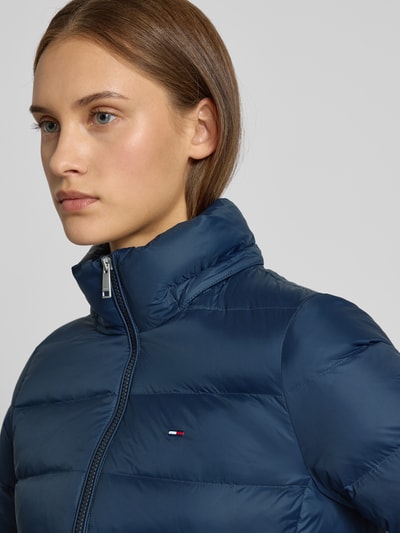 Tommy Jeans Płaszcz puchowy o kroju regular fit z wypełnieniem kaczym puchem Ciemnoniebieski 3