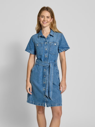 Tommy Hilfiger Sukienka jeansowa o kroju regular fit z wiązanym paskiem i krótkim rękawem Jeansowy niebieski 4