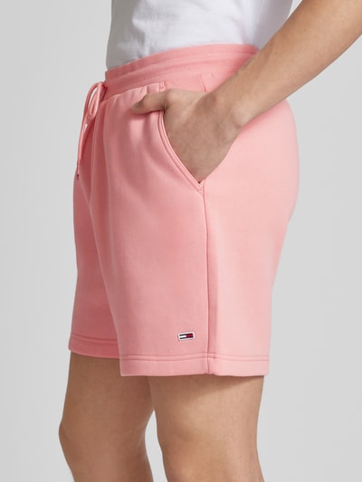 Tommy Jeans Regular Fit Sweatshorts mit Logo-Stitching Modell 'BEACH' Rose 3