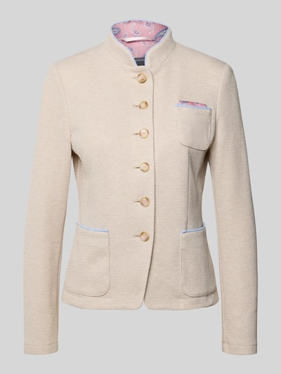 Produktfoto, Slim Fit Blazer mit Stehkragen und aufgesetzten Taschen von WHITE LABEL, beigefarbener Material-Mix mit sichtbarer Textur, hellbraune Knöpfe, rosa gemustertes Innenfutter, schlichte Form und klare Linien.
