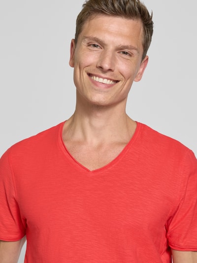 MCNEAL T-Shirt mit V-Ausschnitt Hellrot 3