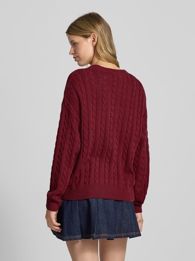 Review Gebreide pullover met kabelpatroon en ronde hals Bordeaux - 5