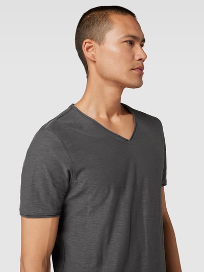 MCNEAL Regular Fit T-Shirt aus Baumwolle mit V-Ausschnitt Dunkelgrau 3