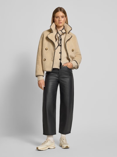 Jake*s Casual Strickjacke mit Schluppe und Knopfverschluss Ecru 1