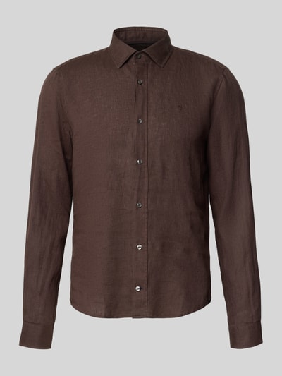 Produktfoto, braunes Casual Fit Leinenhemd mit Kentkragen Modell 'Mike' von JOOP! Collection, reine Leinenstruktur, Knopfleiste, Sportmanschetten, abgerundeter Saum, Rückenlänge 73 cm, Schulterbreite 40 cm, Ärmellänge 66 cm.