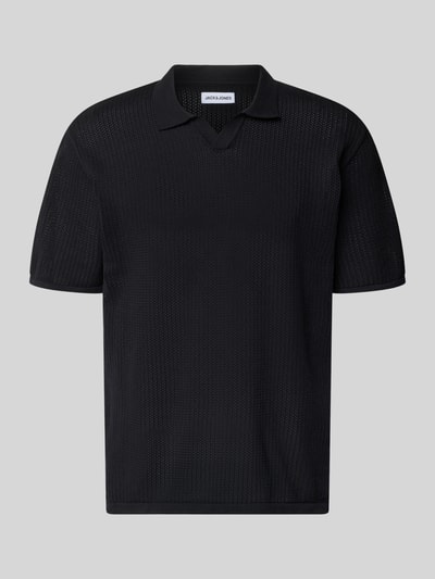 Produktfoto, schwarzes Strickshirt mit Bio-Baumwoll-Anteil Modell 'JERRY' von Jack & Jones, gerader Schnitt, semitransparente Optik, Umlegekragen
