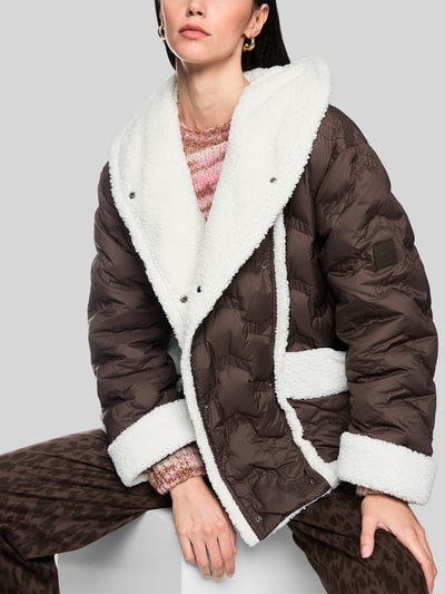 Marc Cain relaxed fit gewatteerd jack met capuchon model 'SPORTS E' Donkerbruin - 6