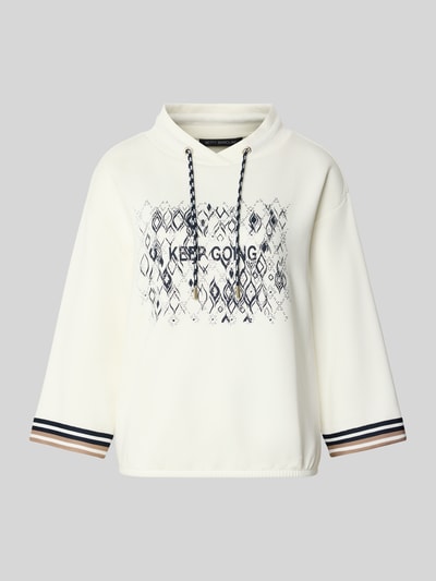 Produktfoto, Bluza 'Sweatshirt aus Viskose-Mix mit 3/4-Arm' od Betty Barclay, mieszanka wiskozy z dodatkiem streczu, krój relaxed fit, nadruk z napisem, kaptur z tunelem, rękaw o dł. 3/4, kremowa z czarnymi i beżowymi detalami, miękka faktura
