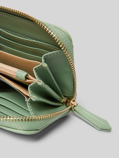 VALENTINO BAGS Portemonnee met labelapplicatie, model 'OCARINA' Lichtgroen - 3