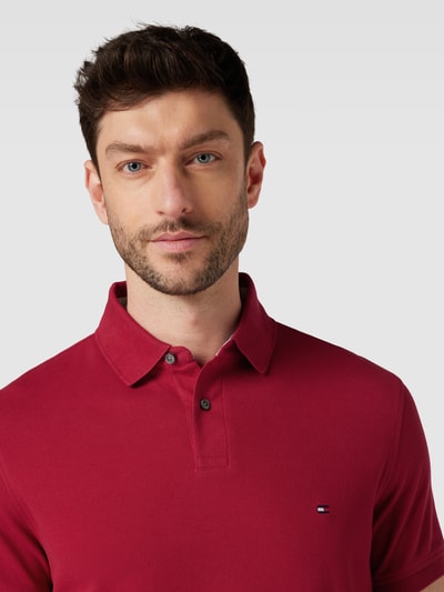 Tommy Hilfiger Poloshirt mit Label-Stitching Kirsche 3