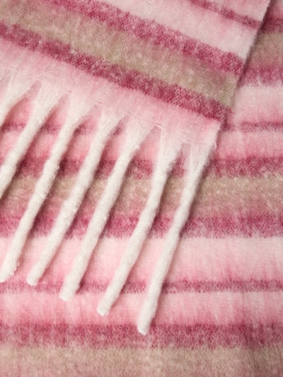 Pieces Schal mit Fransen Modell 'MARLA' Hellrosa 2