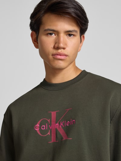 Calvin Klein Jeans Regular Fit Sweatshirt mit Logo-Print Modell 'Terry' Oliv 3