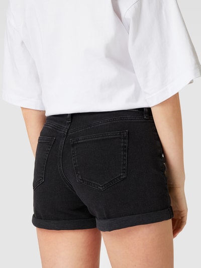 Calvin Klein Jeans Szorty jeansowe z 5 kieszeniami model ‘'MID RISE SHORTS’ Czarny 3