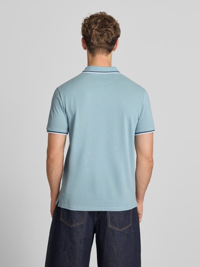 Champion Koszulka polo o kroju slim fit z naszywanym logo Morski 5