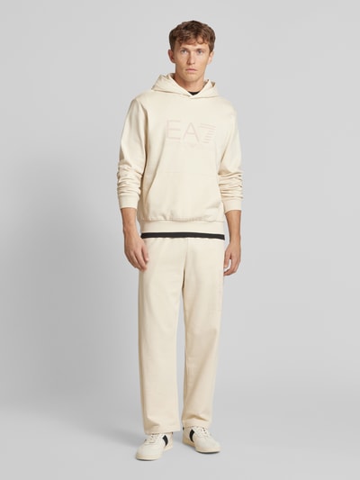 EA7 Emporio Armani Hoodie mit Label-Print Offwhite 1