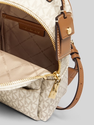 MICHAEL Michael Kors Plecak z nadrukiem z logo na całej powierzchni model ‘Sable’ Écru 5