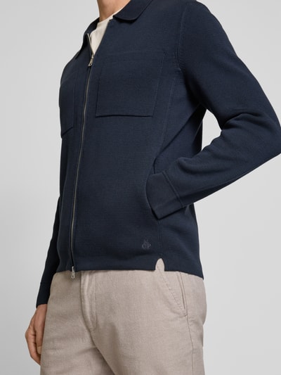 Marc O'Polo Regular Fit Strickjacke aus reiner Baumwolle mit aufgesetzten Brusttaschen Marine 3