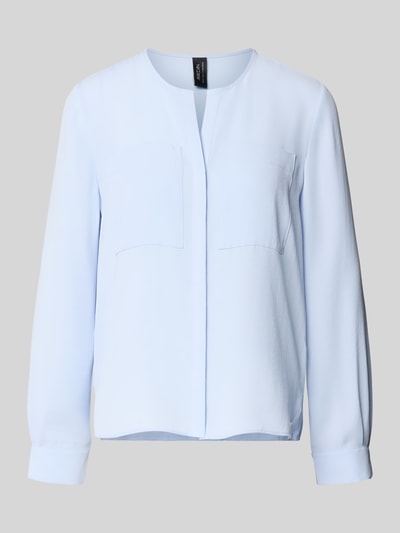 Produktfoto, Regular Fit Bluse mit Brusttaschen von Marc Cain in Hellblau, Tunika-Ausschnitt, langärmelig, glatte Struktur