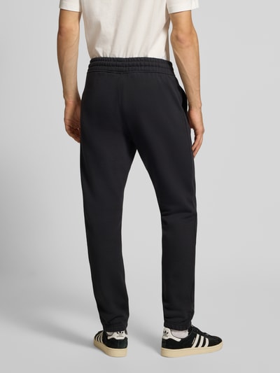 adidas Originals Spodnie dresowe o kroju slim fit z wyhaftowanym logo Czarny 5