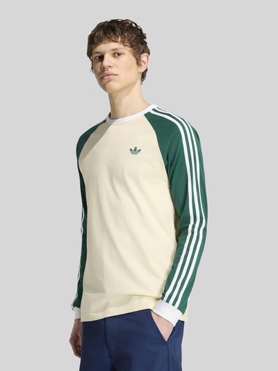 adidas Originals Regular Fit T-Shirt aus reiner Baumwolle  Offwhite 4