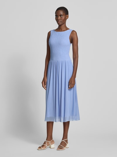 Christian Berg Woman Selection Midikleid aus Mesh mit Smok-Details Jeansblau 4