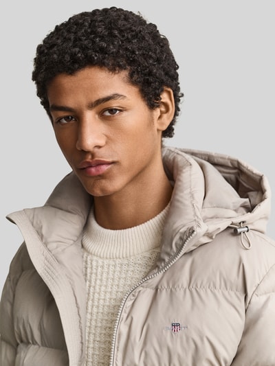 GANT Regular Fit Steppjacke mit Zweiwege-Reißverschluss Taupe 3