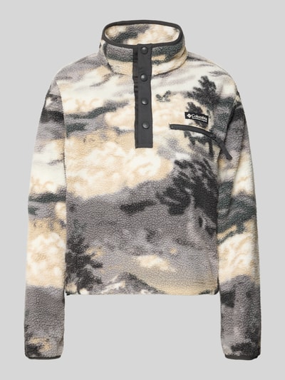 Produktfoto, Regular Fit Pullover mit Logo-Patch Modell 'Helvetia' von Columbia, damski pulower z polaru, krój regular fit, kieszeń na piersi na zamek, elastyczne mankiety, listwa z guzikami, stójka, długość tyłu w rozmiarze S: 55 cm, szerokość ramion w rozmiarze S: 44 cm, szerokość w rozmiarze S: 58 cm, długość rękawa w rozmiarze S: 58 cm, beżowo-czarne wzory, miękka tekstura