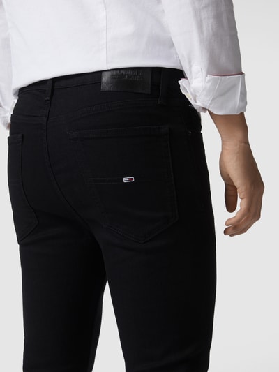 Tommy Jeans Jeansy o kroju skinny fit z dodatkiem streczu model ‘Simon’ Czarny 3