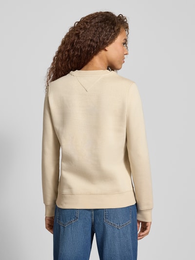 Tommy Jeans Regular Fit Sweatshirt aus Baumwoll-Mix Sand 5