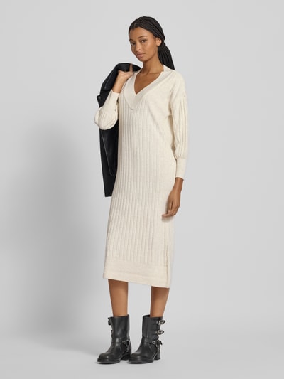 Only Fließendes Strickkleid mit V-Ausschnitt Modell 'NEW TESSA' Offwhite Melange 1