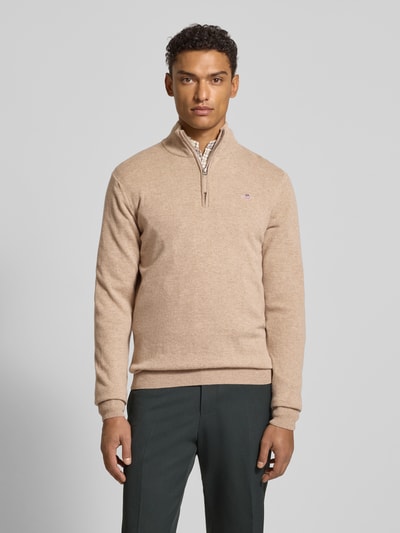 Gant Regular Fit Pullover mit Strick-Optik aus reiner Lammwolle Sand Melange 4