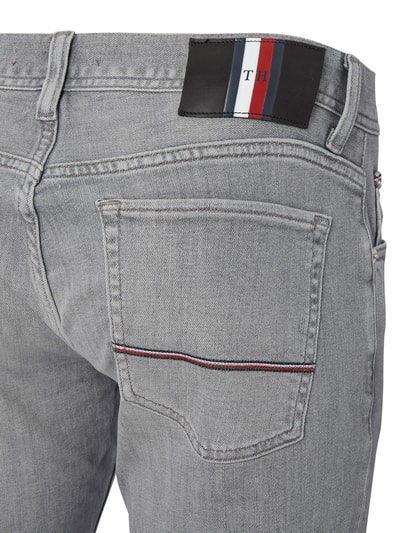 Tommy Hilfiger Straight Fit Jeans mit Stretch-Anteil Modell 'Denton' Mittelgrau Melange 2