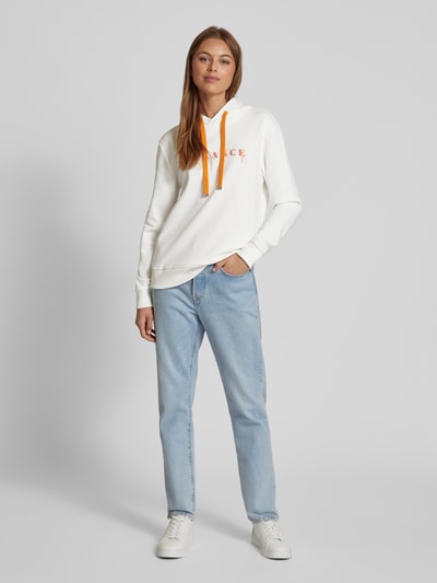 Christian Berg Woman Hoodie mit Statement-Print Modell 'Balance' Offwhite 1