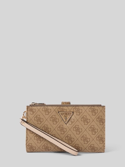 Produktfoto, Portemonnaie mit Logo-Detail Modell 'Laurel' von Guess in Beige mit Muster, Reißverschlussfächern und Druckknopfverschluss, strukturiertes Material