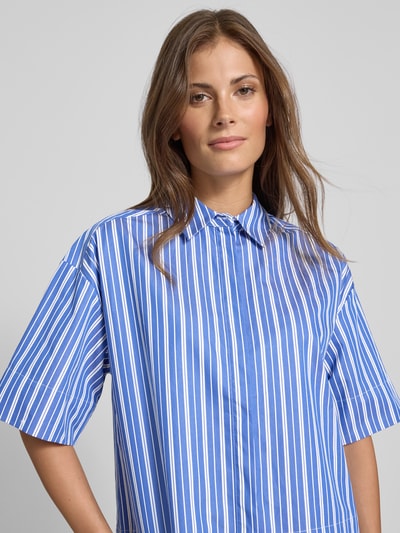 Selected Femme Bluzka koszulowa o pudełkowym kroju z czystej bawełny model ‘FIA’ Królewski niebieski 3