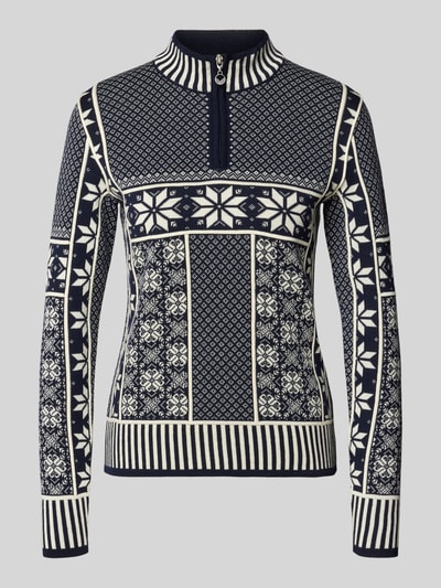 Produktfoto, Slim Fit Strickpullover aus reiner Baumwolle Modell 'VARDASEN' von Dale of Norway, dunkelblau-weiße Muster, Troyer-Kragen, langärmlig, feine Stricktextur, Damen Strickpullover, Rückenlänge 52 cm, Ärmellänge 62 cm