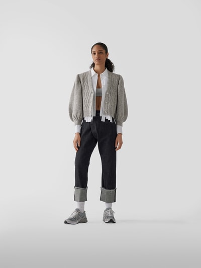 Custommade Cropped Strickjacke mit Zopfmuster Hellgrau meliert 1