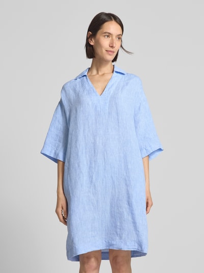 Christian Berg Woman Knielanges Leinenkleid mit V-Ausschnitt Jeansblau 4