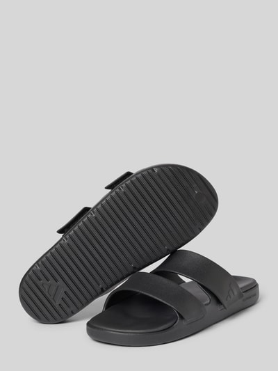 Productfoto, Badeschuhe met label in reliëf model 'ZNCAPE SANDAL' van adidas Sportswear, look: effen kleuren, punt van de schoen: open teen, hakvorm: plat, comfortmodel/open, gestructureerde zool.
