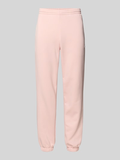 Produktfoto, Regular Fit Sweatpants aus Baumwoll-Mix von Lacoste in zartem Rosa, elastische Bündchen, Logo-Stitching, gebürstetes Fleece
